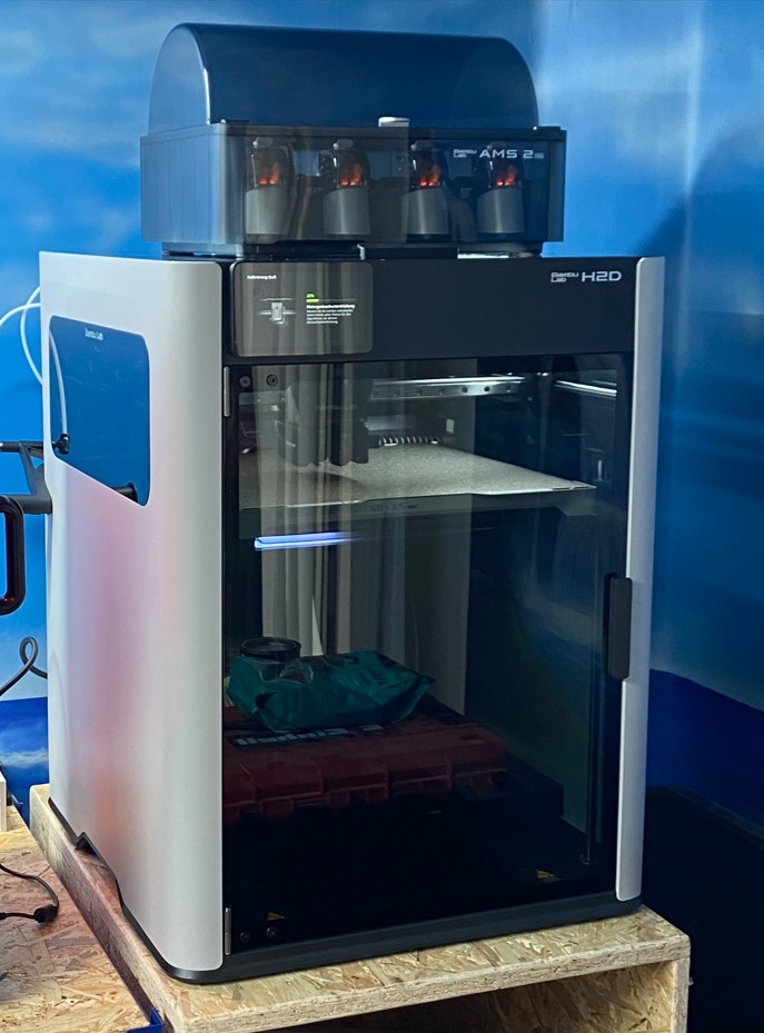 - 3D-Drucker in moderner Umgebung